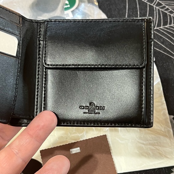 NWT COACH x BAPE SIGNATURE CANVAS W/APE HEAD BLACK COPPER/CAMO COIN MENS WALLET - Picture 13 of 16